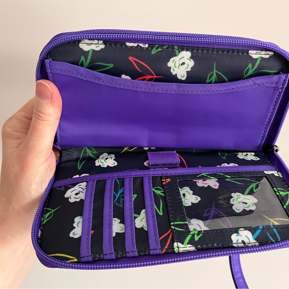 Lug splits XL Vibrant Purple Quilted Wristlet - Picture 4 of 5